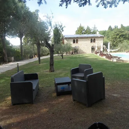 Hotel Podere Caldaruccio La Pineta 22 People
