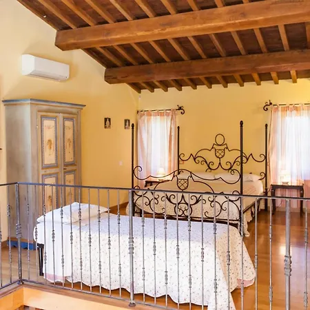 Podere Caldaruccio La Pineta 22 People Hotel