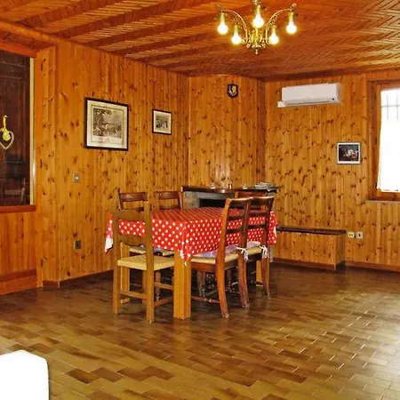 Podere Caldaruccio La Pineta 22 People Hotel 4*