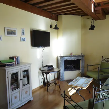 Podere Caldaruccio La Pineta 22 People Hotel Ramazzano - Le Pulci
