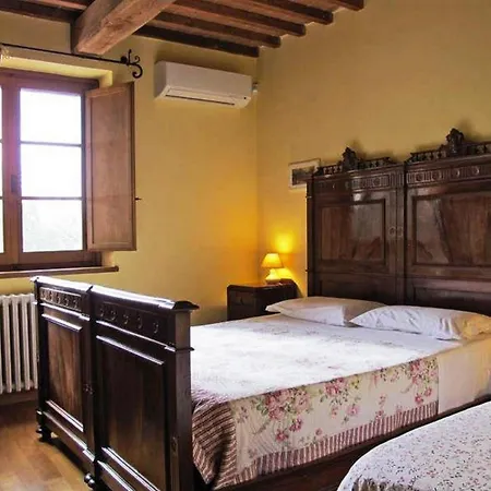 Hotel Podere Caldaruccio La Pineta 22 People 4*