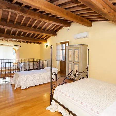 Podere Caldaruccio La Pineta 22 People Hotel