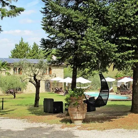 Podere Caldaruccio La Pineta 22 People Hotel Ramazzano - Le Pulci