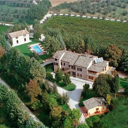 Podere Caldaruccio La Pineta 22 People 4*
