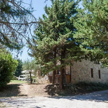 Podere Caldaruccio La Pineta 22 People Hotel 4*
