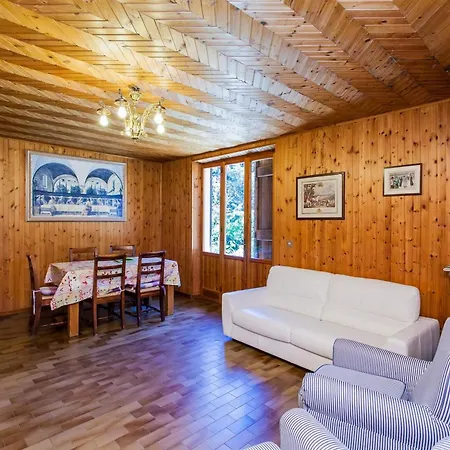 Podere Caldaruccio La Pineta 22 People 4*